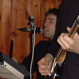 Flori on drums und beim Singen. Herbst 2000
